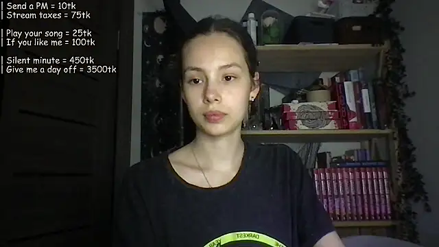 Yuna5343 live cam on StripChat