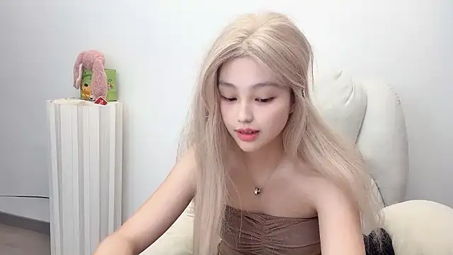 jiangjiang2005 live cam on StripChat