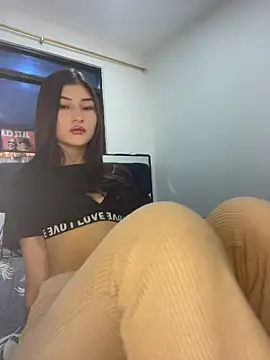 Aylin-fire live cam on StripChat