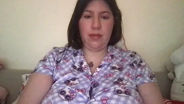 HYPHYtype live cam on StripChat