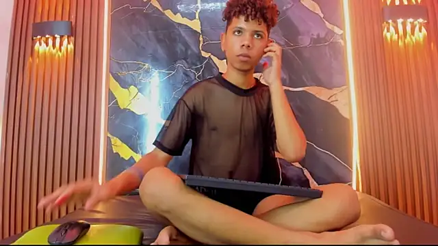 Amers_bigcock webcam