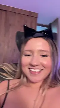 MiaPetit_ webcam