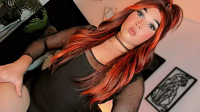 misstreslatin live cam on StripChat