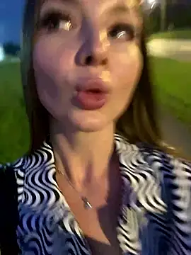 KrisMagnoly webcam