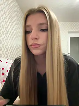 adel_secret webcam