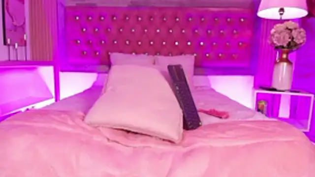 Tayzon_Foxxx webcam