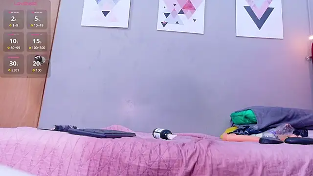 naughtyyindiann webcam