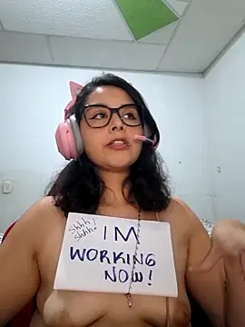 Miss_kittyX webcam