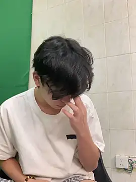 t545k (M twink) - 射精第一天