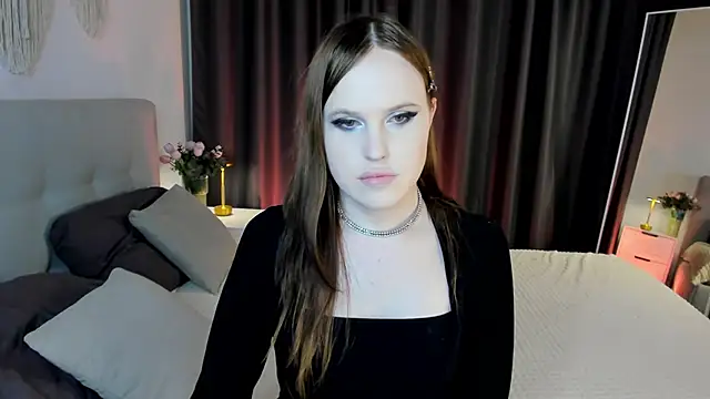 EffieMinki webcam