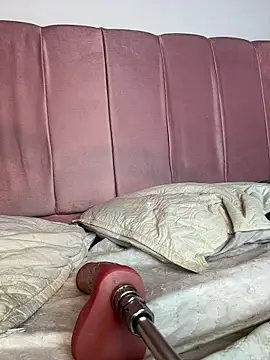 emily_gv1 live cam on StripChat