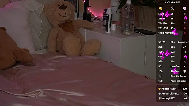 AmandaFiree live cam on StripChat