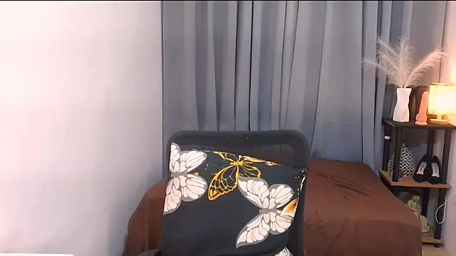 Mimi_Mckinley webcam
