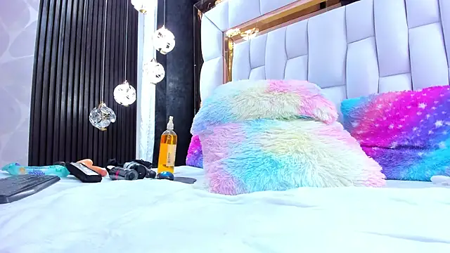 SarayRoyse webcam