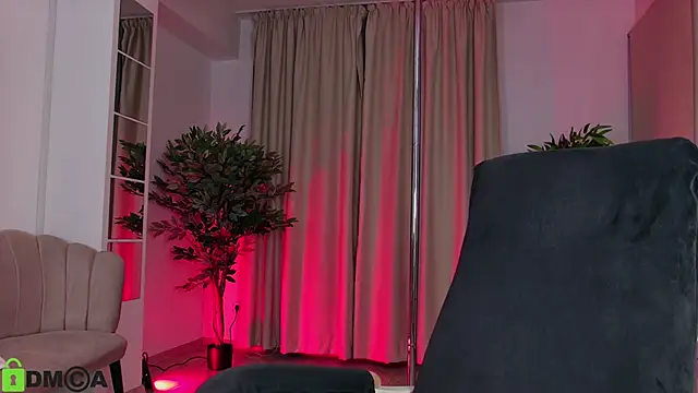 MashaReed_ webcam
