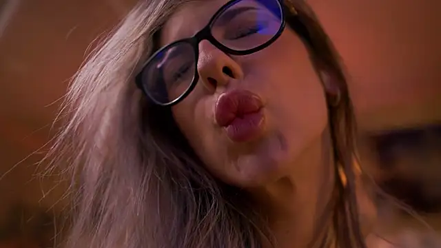 MaddieBryggs webcam