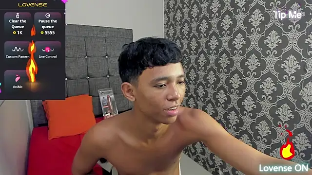 Little_Twink19x