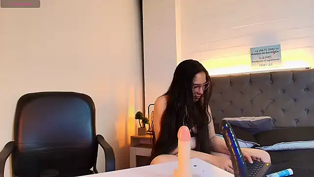 Rossy_Marks webcam