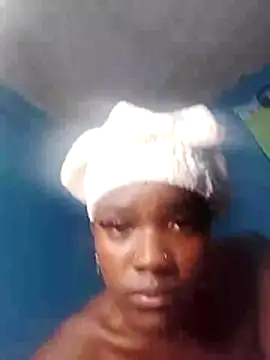 Petite-divaa webcam