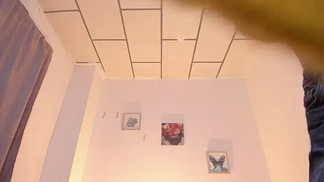 Alana_Dolly_ webcam