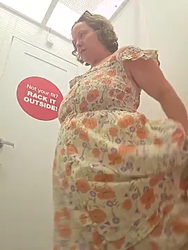 julimonroe webcam