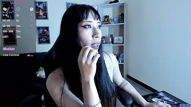 Ravenelle_ webcam