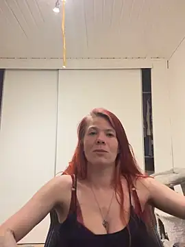 LisaLuxx webcam