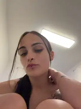 ScarStarX live cam on StripChat