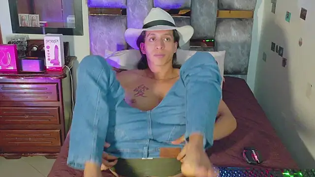 DannyPhantom555 webcam