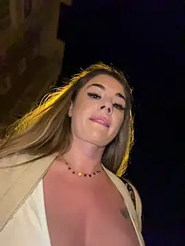IsabellaEtthan live sex cam