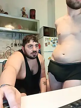 bear_skinny webcam