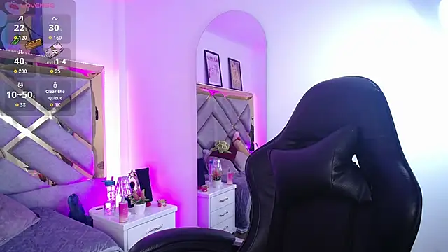 Elizabeth_Evans1 webcam