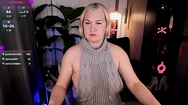 YolandaKiss webcam