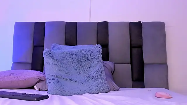 light_eyes_ webcam