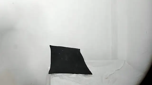 Crazy_Cat1995 webcam