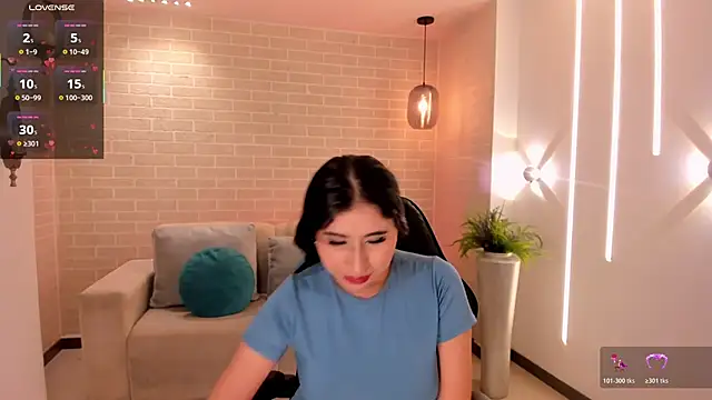 MayaMoretti_ webcam