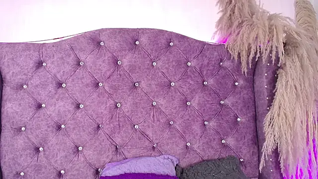 Violet_Collins1 webcam