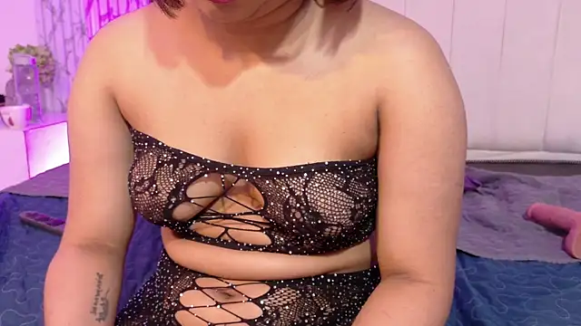 LorenaDuval webcam