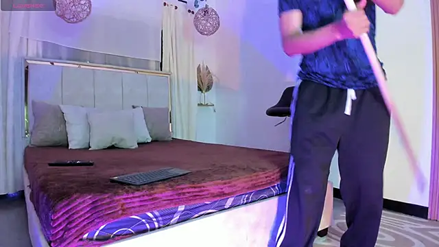 LEE_ROSES webcam