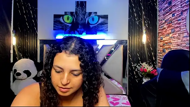Tiffany_Ruubi live cam on StripChat