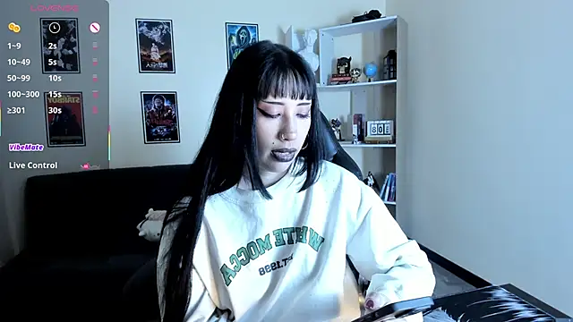 Ravenelle_ webcam