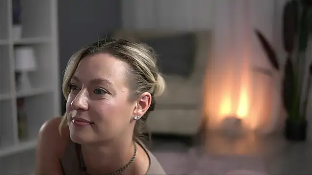 AnnastasiaMills webcam