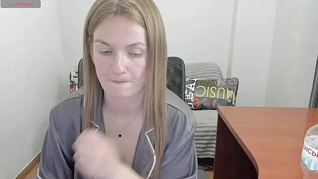 Alisha_Skyes webcam
