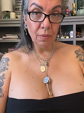 dieseldame1313 webcam