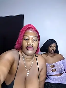 SweetBedroomEyez webcam