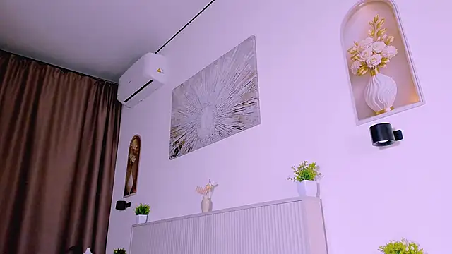 Mikaella_Nicole webcam