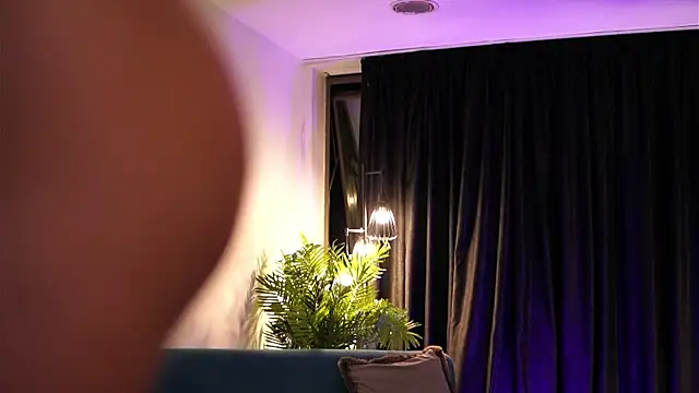 LisaLorenz webcam