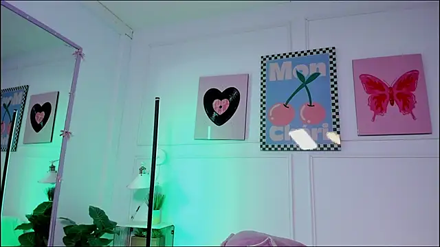Sharon_Adamss webcam