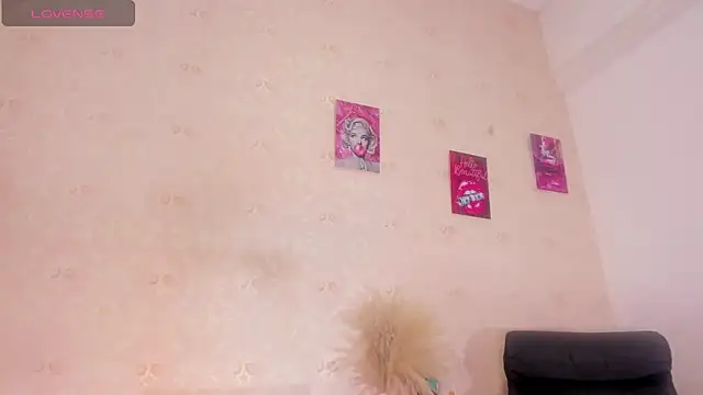 SARA_COLLIINS_ webcam