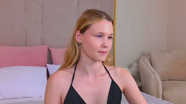 AmeliRoyse webcam
